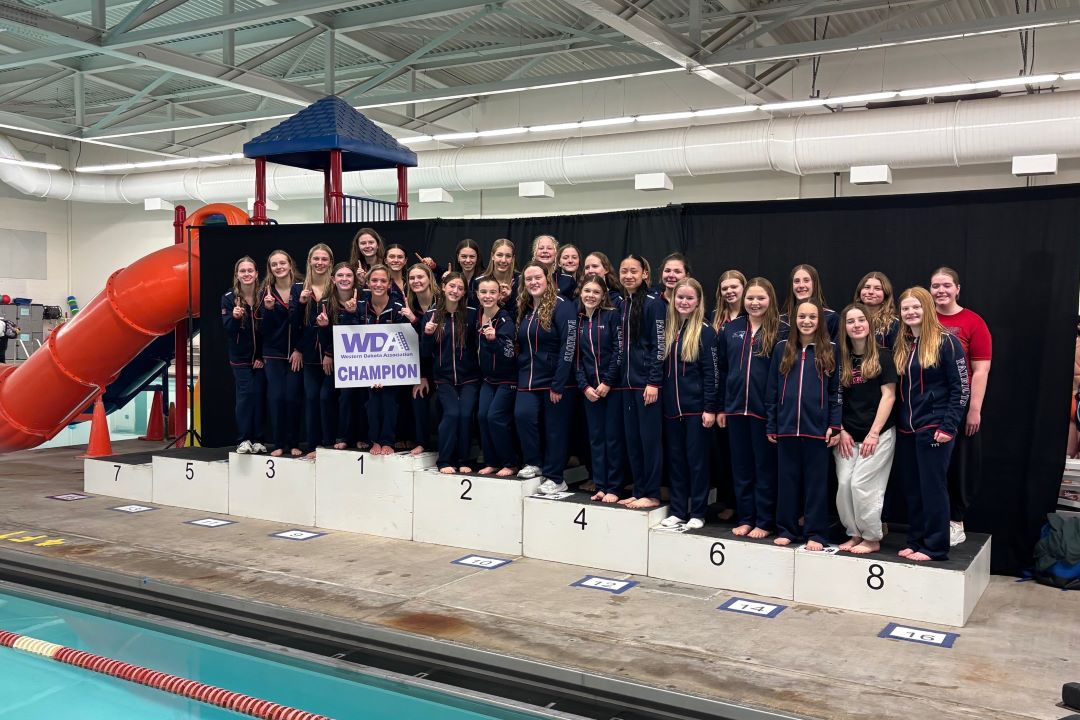 Girls Swim & Dive