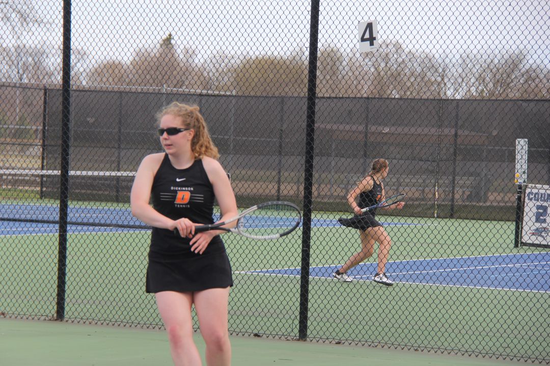 Girls Tennis
