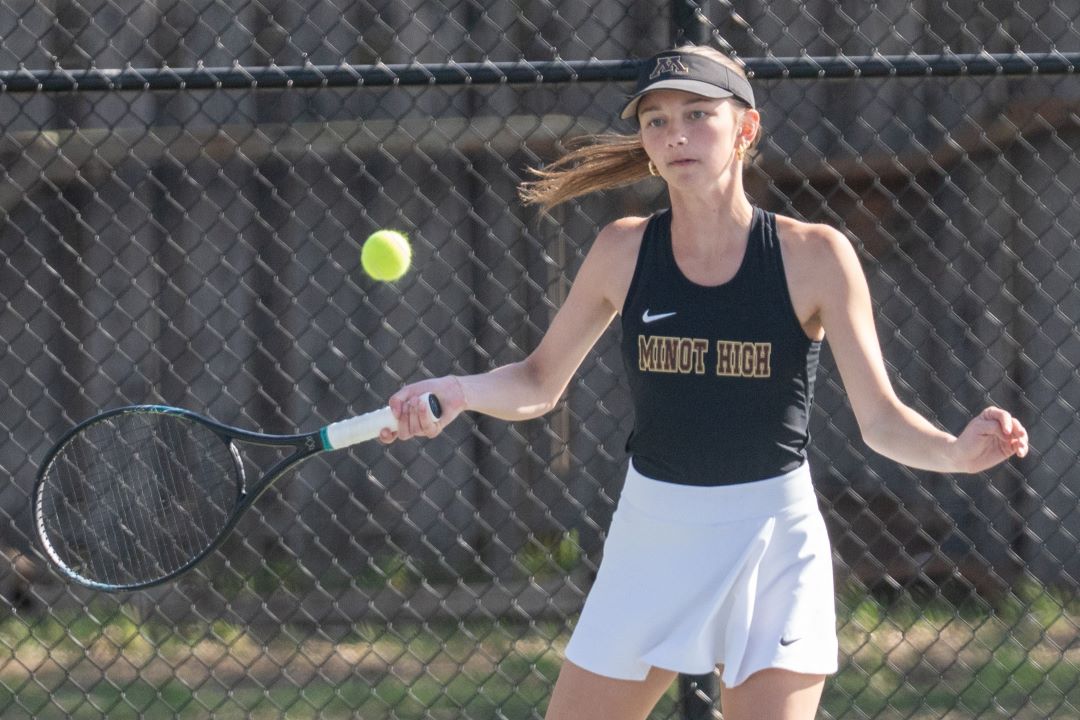 Girls Tennis