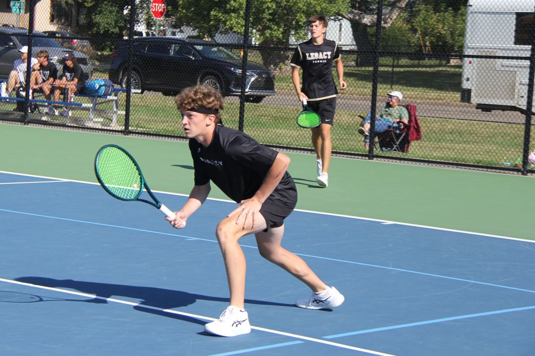 Mandan, Minot High lead way at Round Robin Tournament