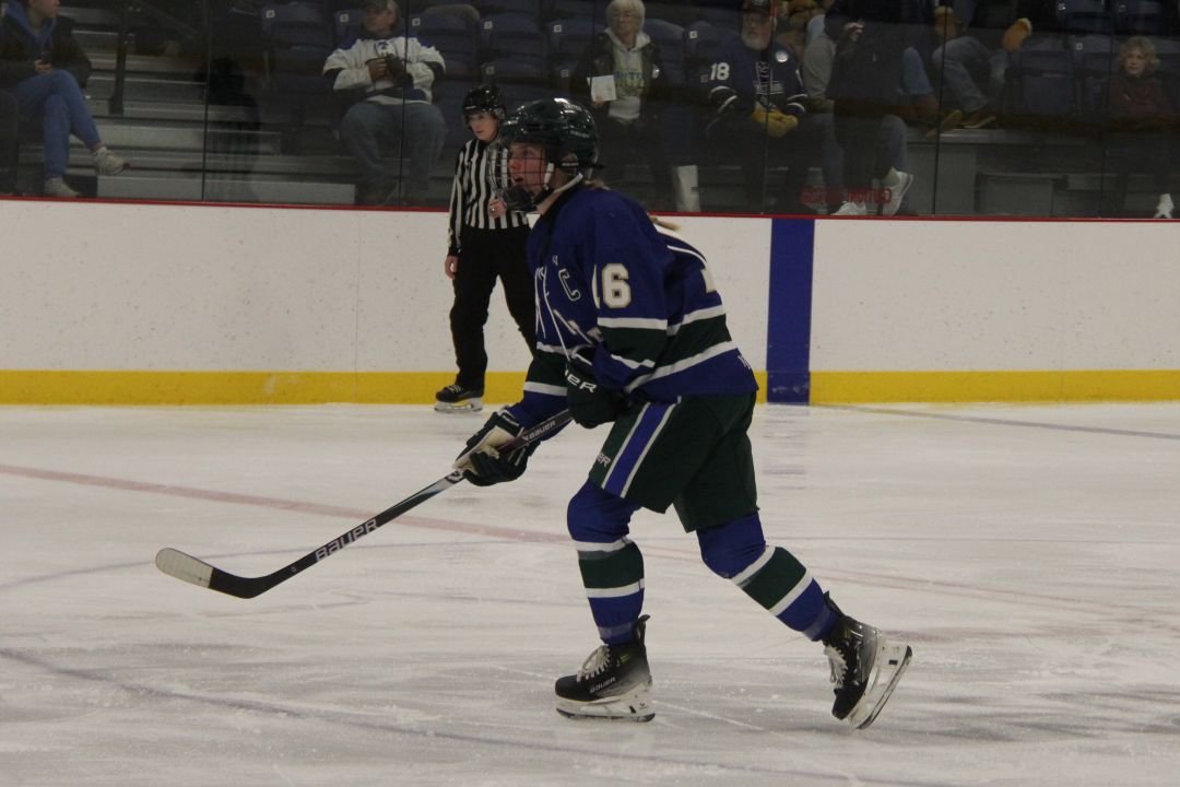 West Fargo United Logo